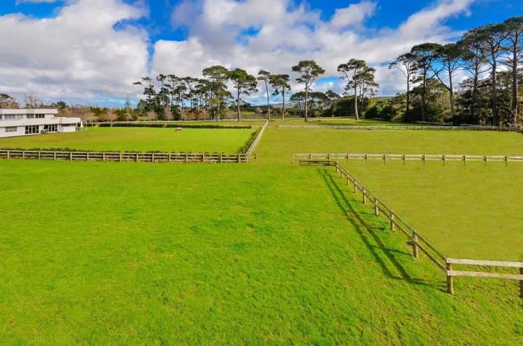 43 Barrett Road Riverhead_11