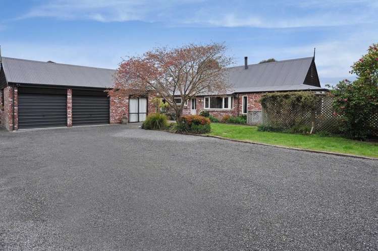 454 Johns Road Fernside_39