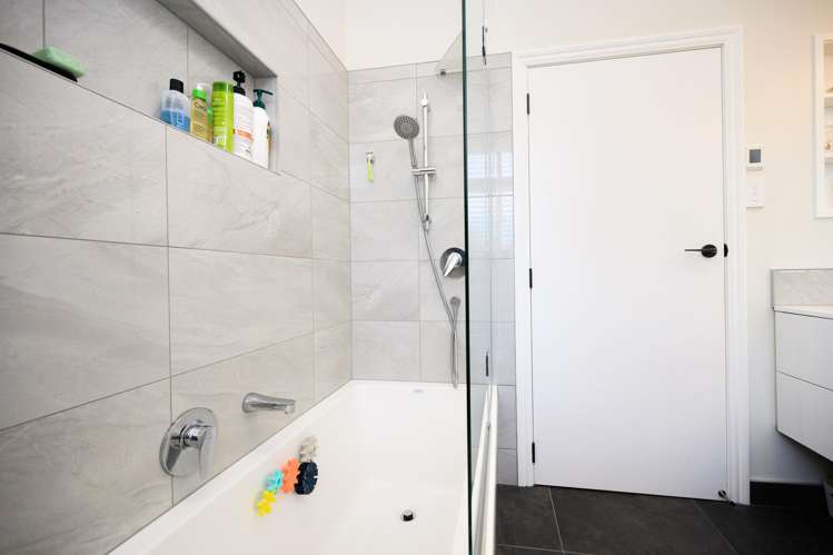 192 Ferguson Street West End_18