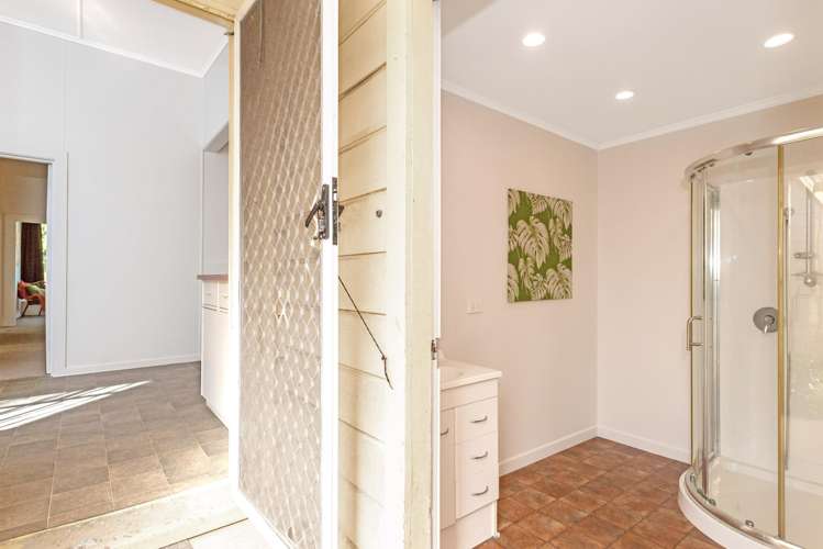 433 Palmerston Road Gisborne Central_18