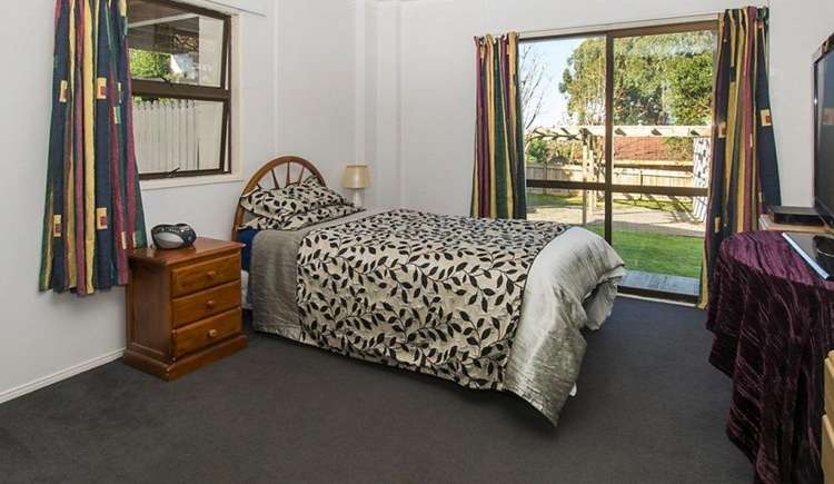18 Bradbury Road Botany Downs_7