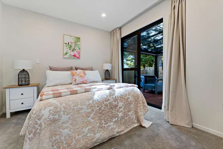 2C Meadway Sunnyhills_12