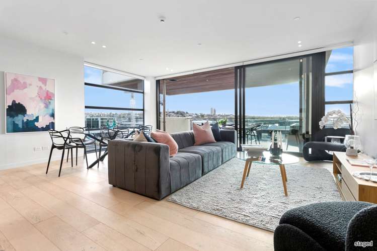 607/141 Pakenham Street_1