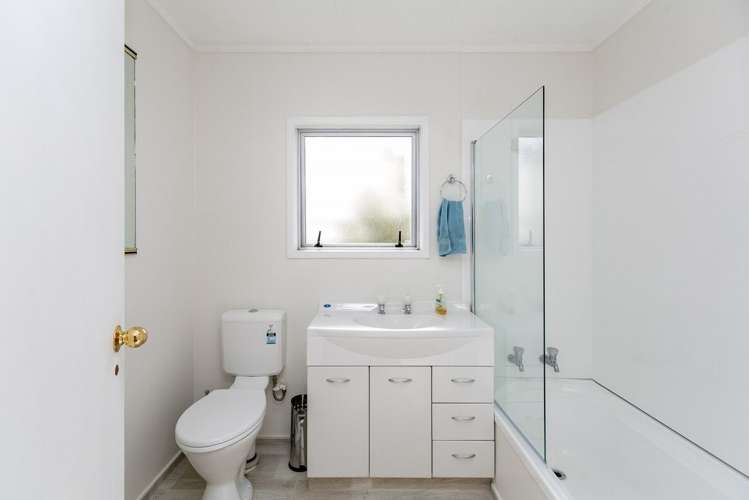 22 Herekawe Drive Spotswood_5