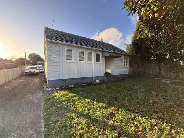 Spacious 3-Bedroom Family Home for Rent in Avondale