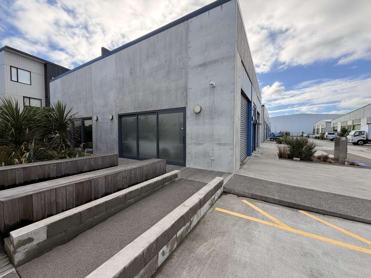 11/47 Bouverie Street Petone_2