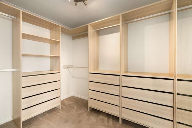 1 Red Oak Place Schnapper Rock_17