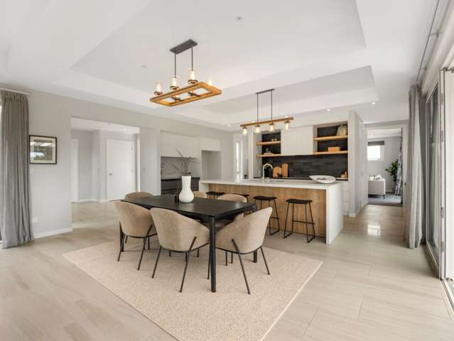 Solar & Underfloor heating throughout!