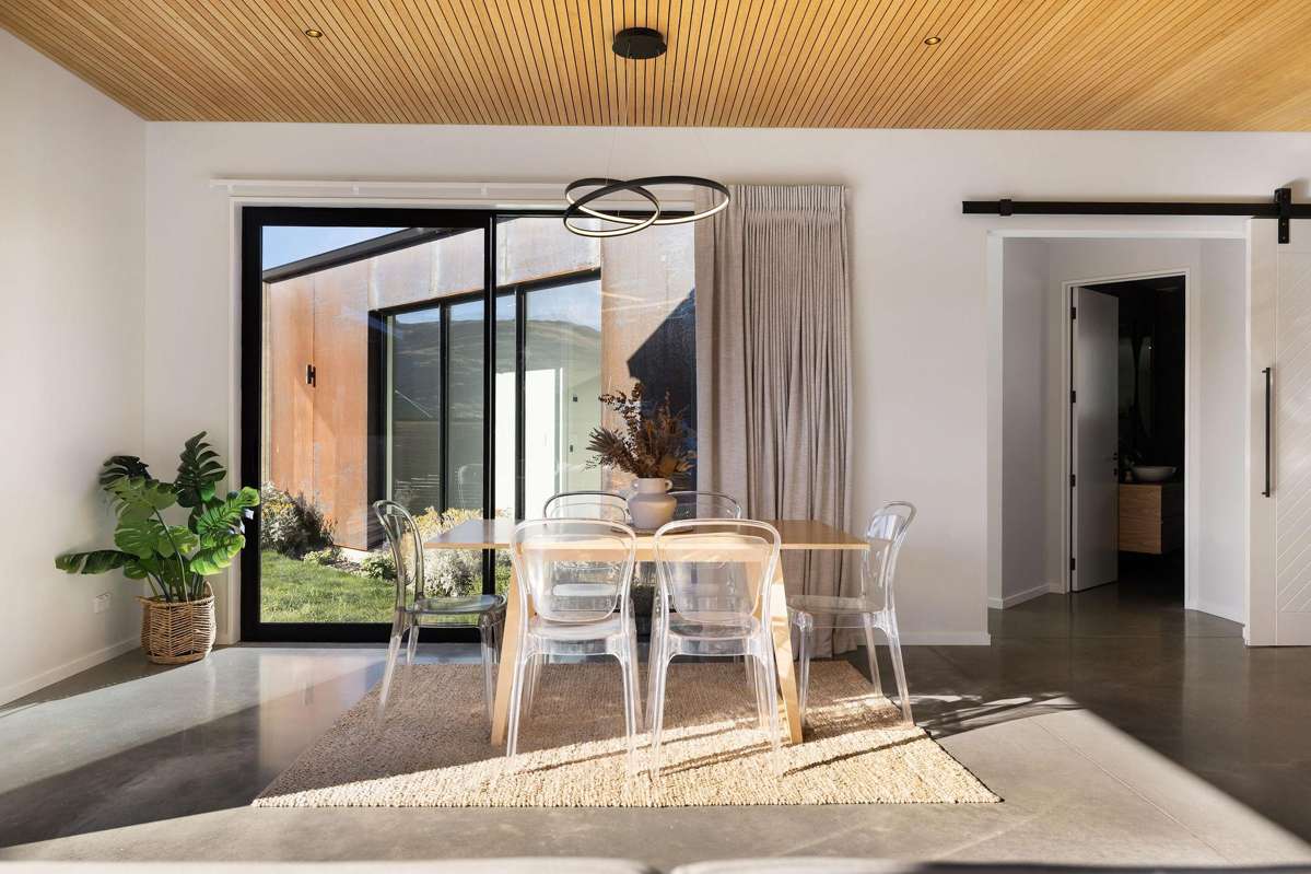 8 Spur Ridge Rise, Hanley's Farm_2