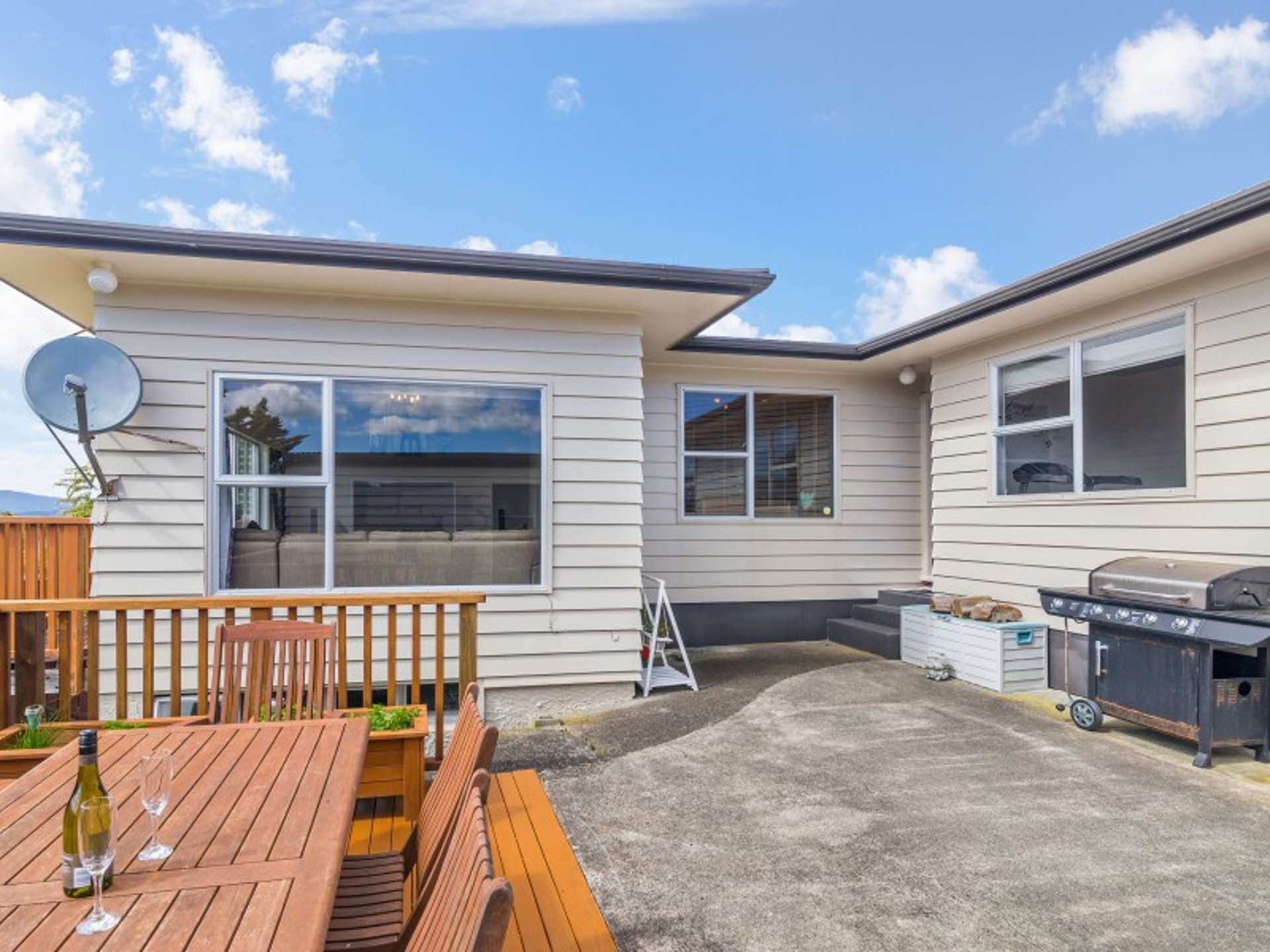 278 Dowse Drive Maungaraki_0