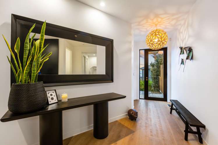 16 Tuatini Place_1