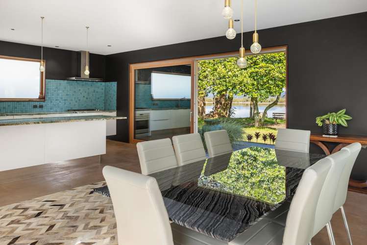 6 Robinson Road_5