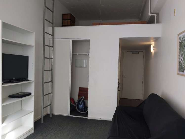 11 Durham Street East_0