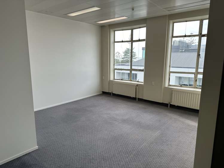 Level 3/215 Hastings Street South Napier South_4