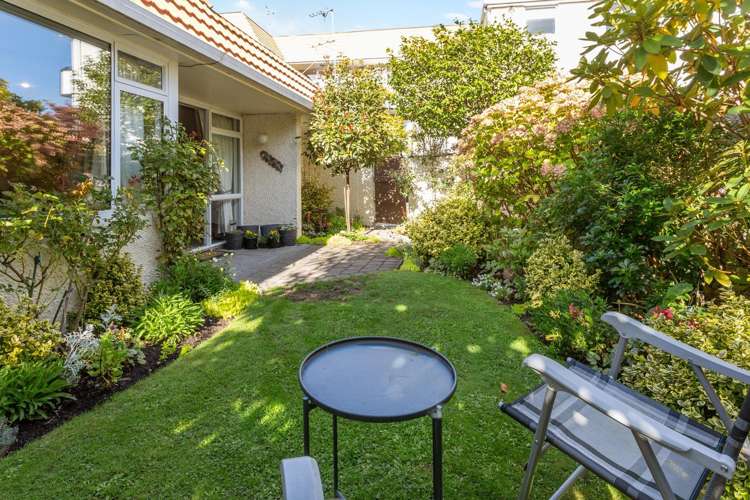 14/24 Mansfield Ave Merivale_1