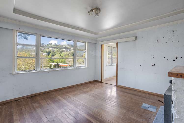 8 Stokes Valley Road Stokes Valley_4