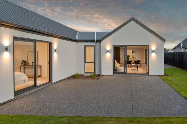 76 Te Whaiawa Crescent West Melton_12