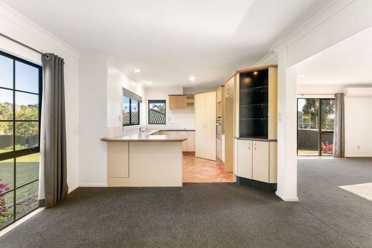 15 Bayvista Close_2
