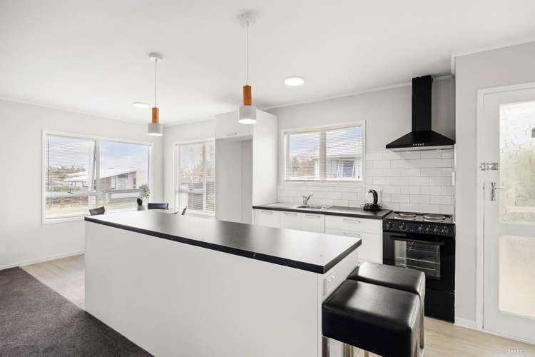 40 Burundi Avenue Clendon Park_7