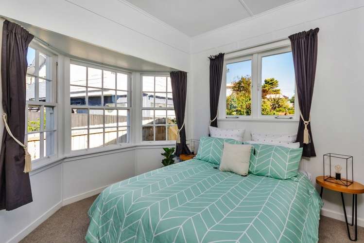 727 East Coast Road Browns Bay_20