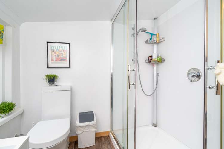 39 Whitehaven Street Lawrence_9