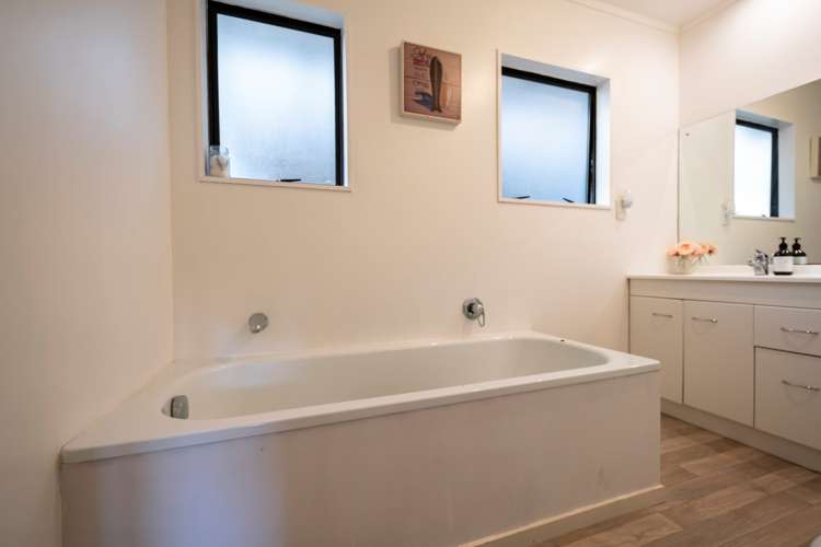 193 Racecourse Road Cambridge_19