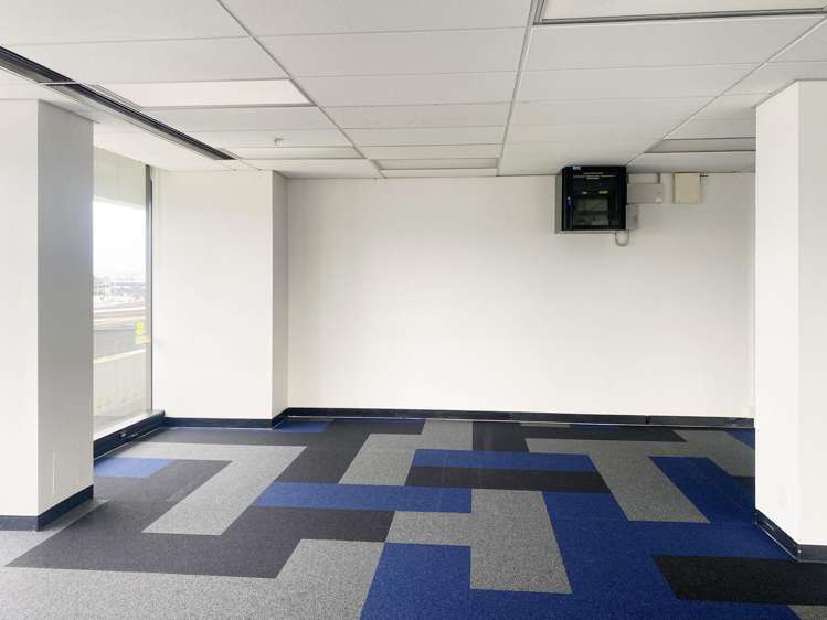 2 Osterley Way Manukau City_7