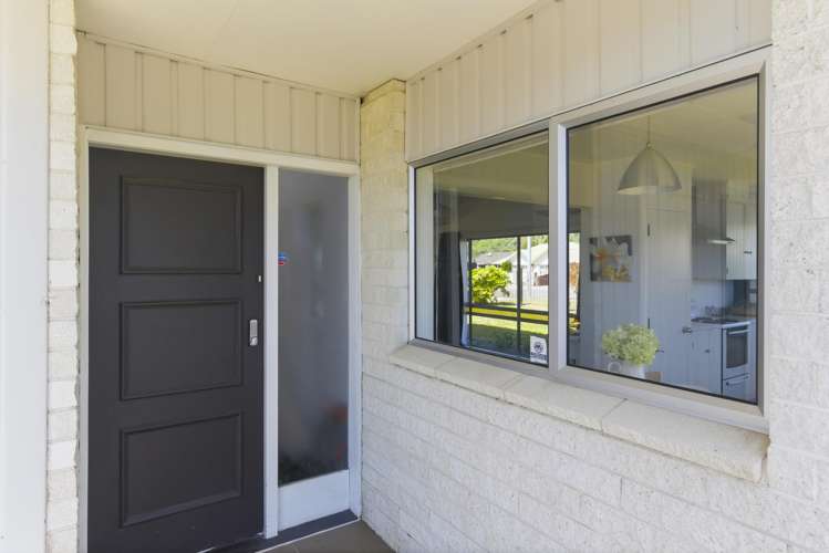 2 Cypress Grove Paraparaumu_8