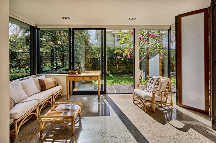 8 Tawa Street Eastbourne_4