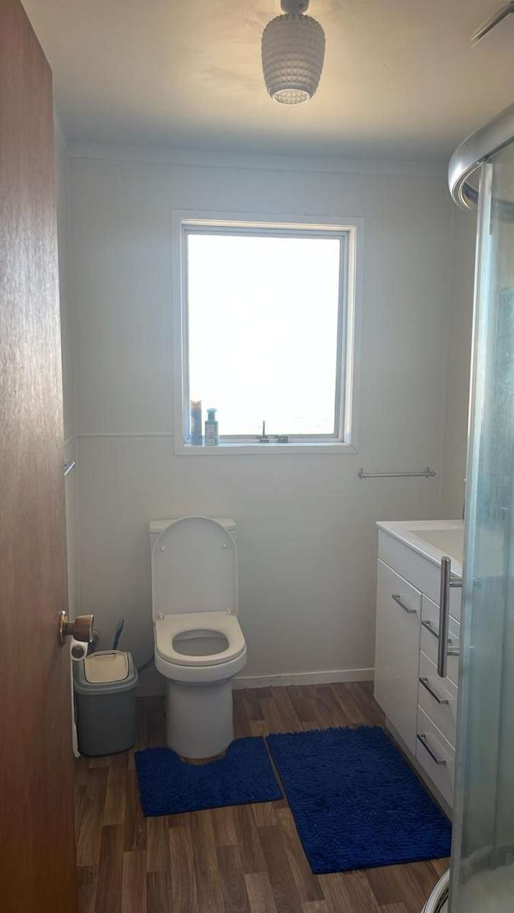 2/1 Matua Place Clendon Park_11