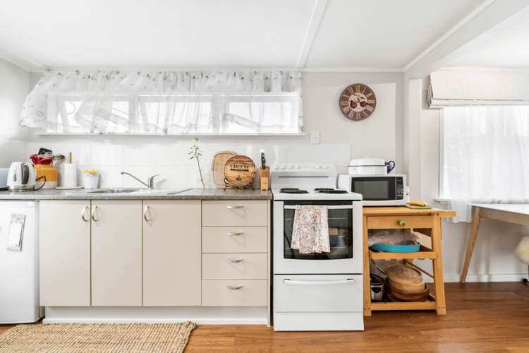 25 Penton Road Stanmore Bay_9