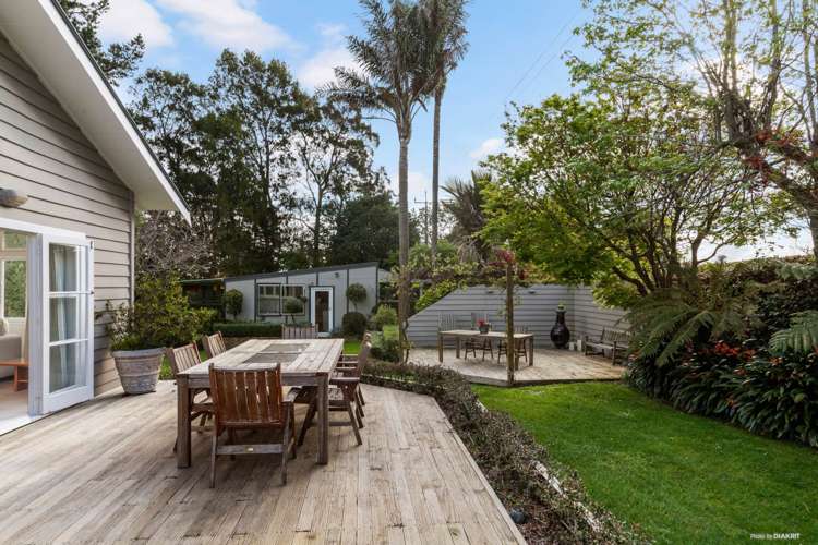 3 Beaver Road East Bombay_13