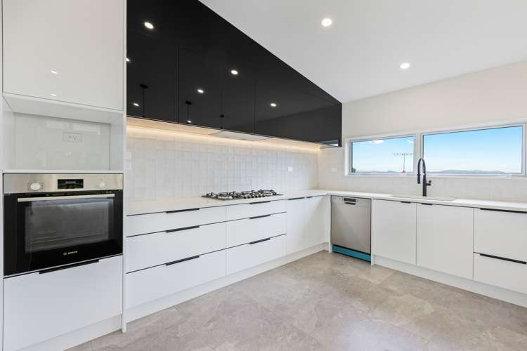 4 Vipond Road Stanmore Bay_4