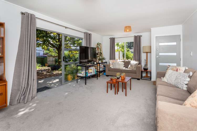 1/49 Seabrook Avenue New Lynn_3