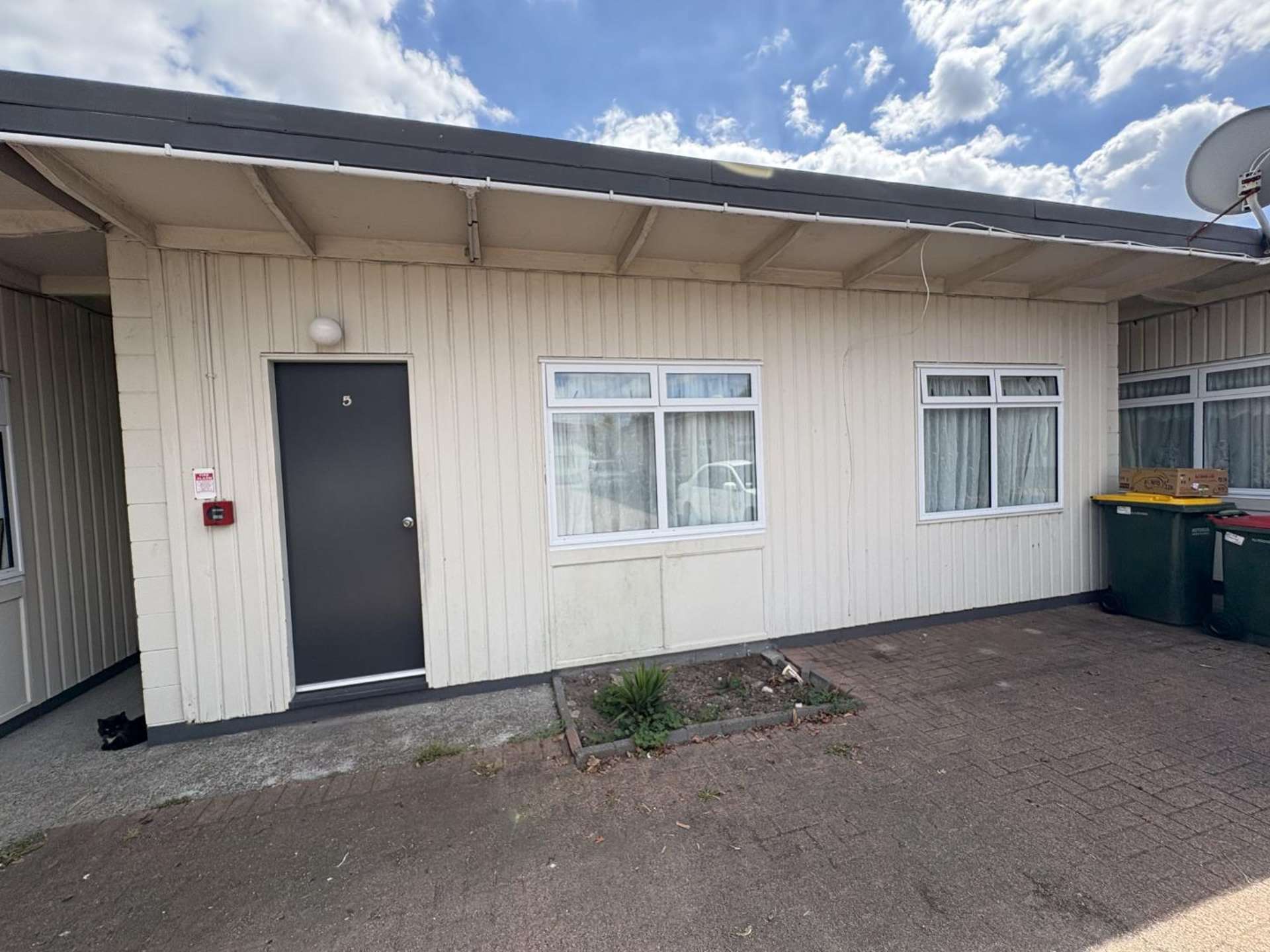 5/13 Eason Street 11068_0