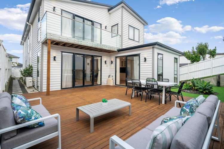 8 Thomas Rielly Avenue Hobsonville_18