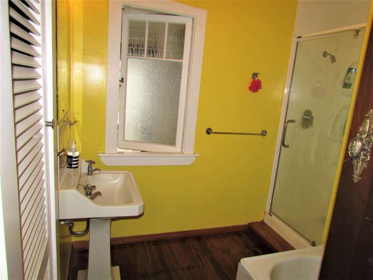 43 Palmerston Street Greymouth_5