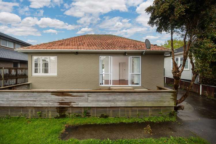 8 Renton Road Mount Albert_22