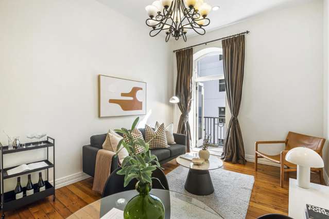 Parisian style pet-friendly pied-a-terre