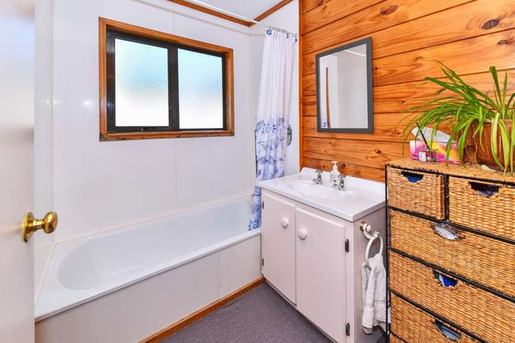 88 Wattle Farm Road Wattle Downs_14