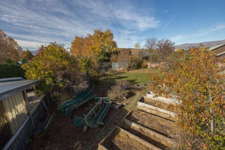 19 Dale Street Albert Town_13