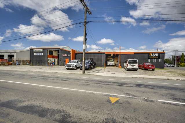 1 Hazelwood Street and 7 Chatham Road Flaxmere_1