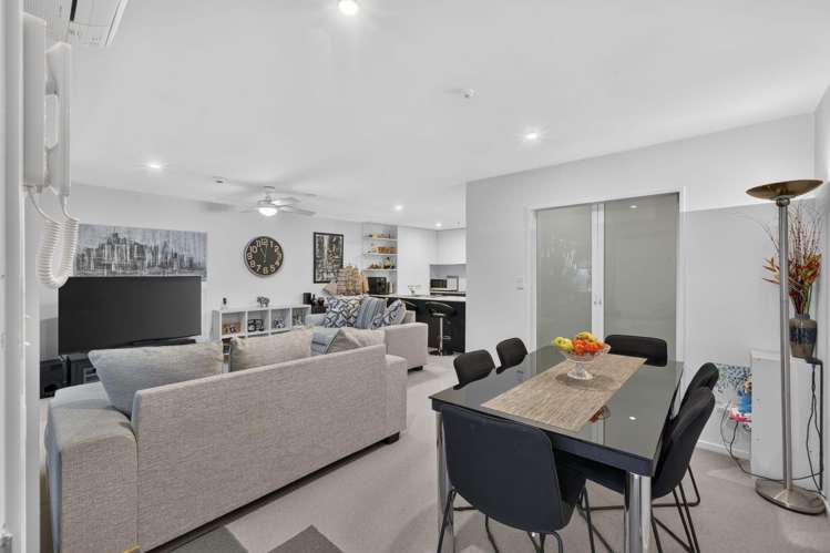 49/8 Thompson Park Road Mount Wellington_10