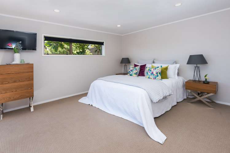 37 Cheriton Road Mellons Bay_12