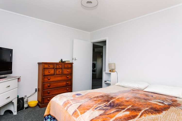 17 Victor Street Dannevirke_14