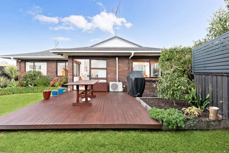 2/79 Mirrabooka Avenue Botany Downs_2