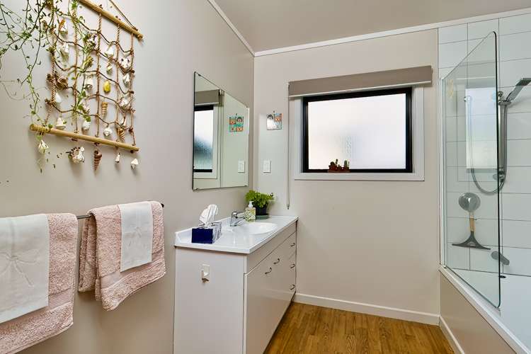 710 Ngaio Street Mahora_10