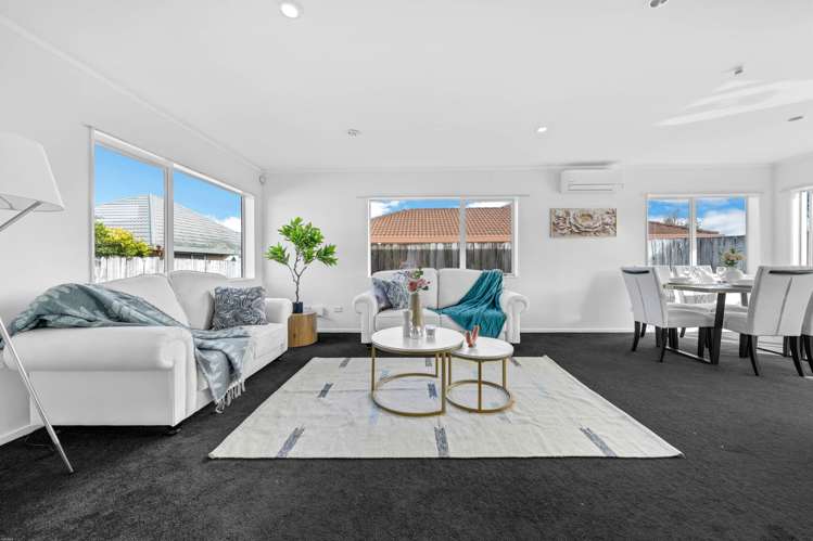 2/53 Robert Skelton Place Clendon Park_1