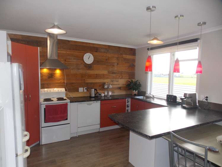 23a Robinson Crescent Westbrook_2