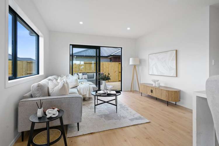 12 Mary Ann Drive Cambridge_5